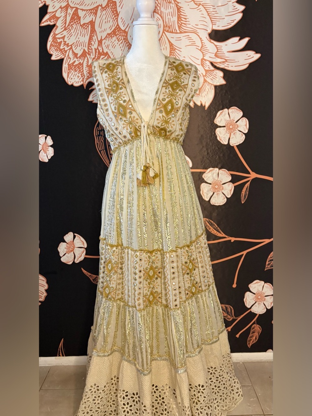 STUNNING Embroidered Maxi Dress in Metallic Gold & Cream with Mirror Accents - Picture 3 of 7